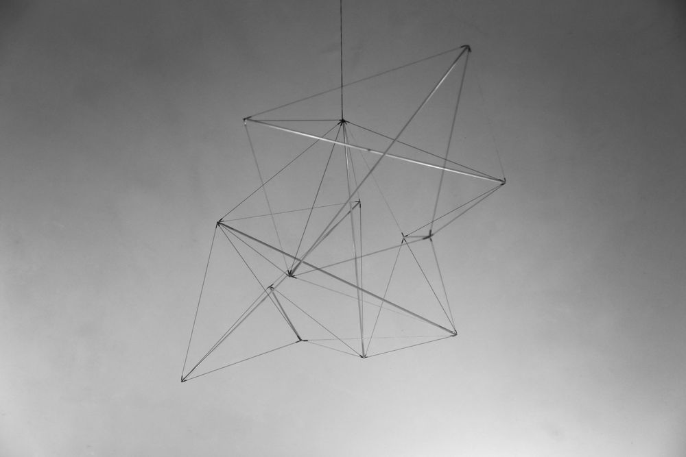 Objets design - Comma type 3 Left, F.V. - POINT, CONTREPOINT.