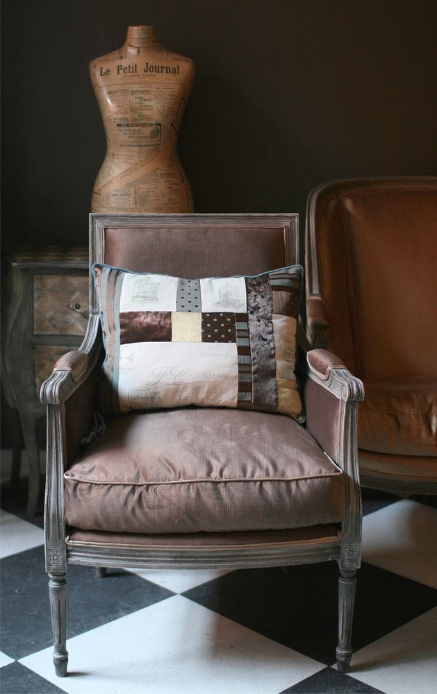 Fauteuils - Italian armchair reproduction of Louis16 - EMERALD COLLECTIONS