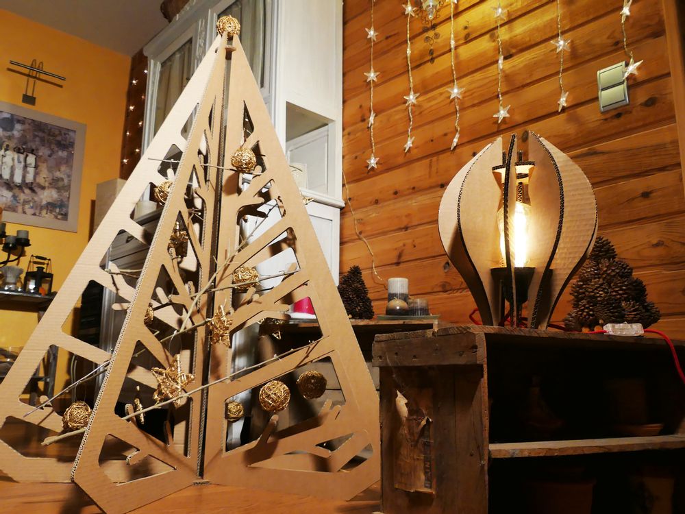 Objets design - Sapin de Noël - CREATIV' FAB MOBILIER DESIGN EN CARTON