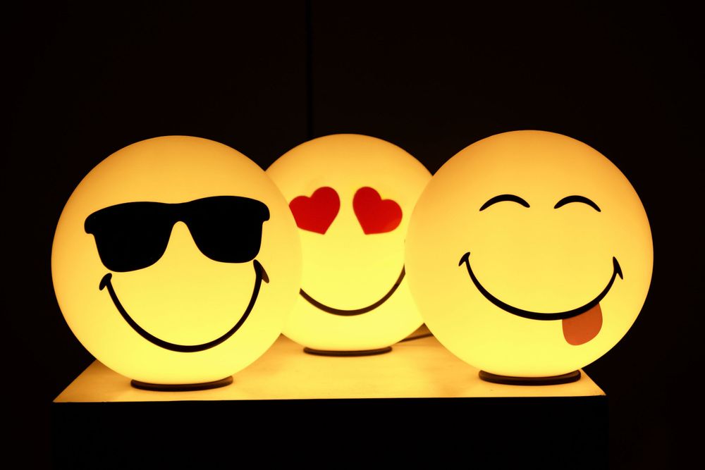 Gifts - Smiley Lamp Plug-in with LED - MALOANE