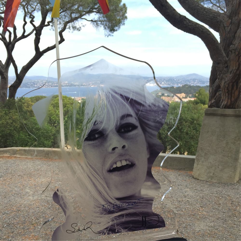Chaises - Chaise Brigitte Bardot numérotée - FREDERIC JULIEN DESIGN