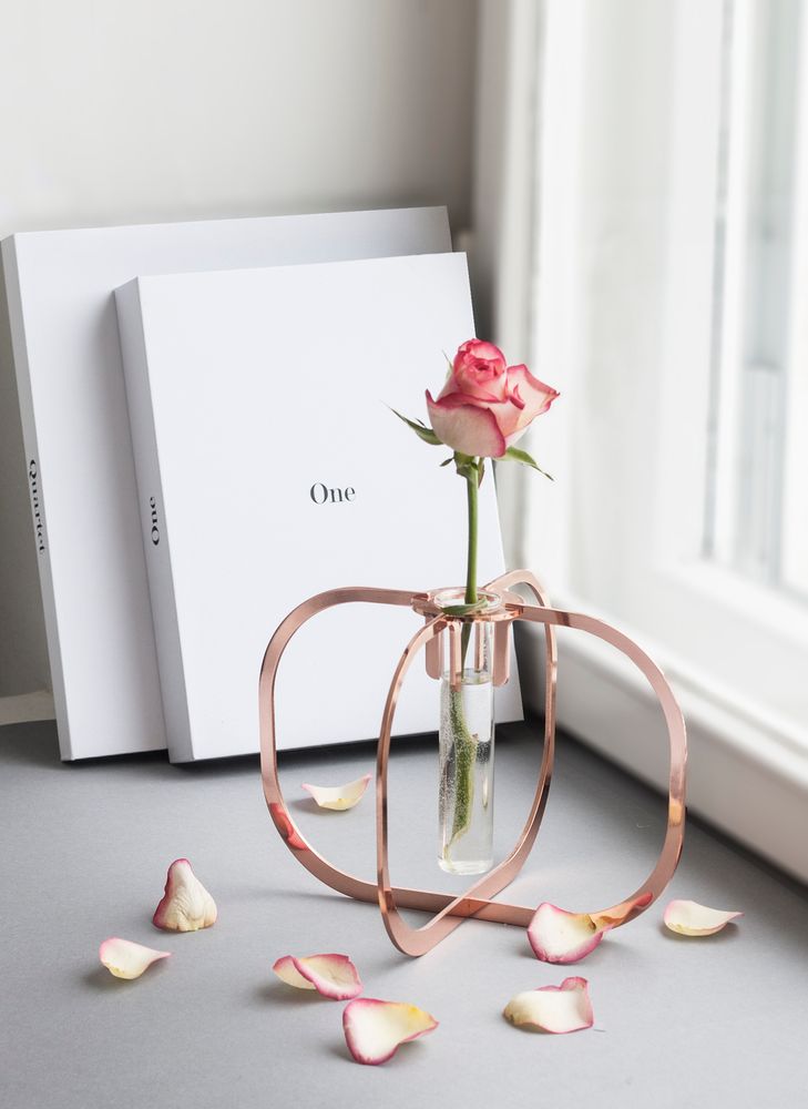 Vases - Un vase de fleurs - BE&LIV