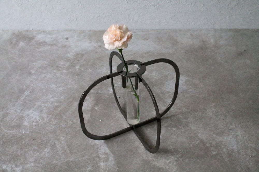 Vases - Un vase de fleurs - BE&LIV