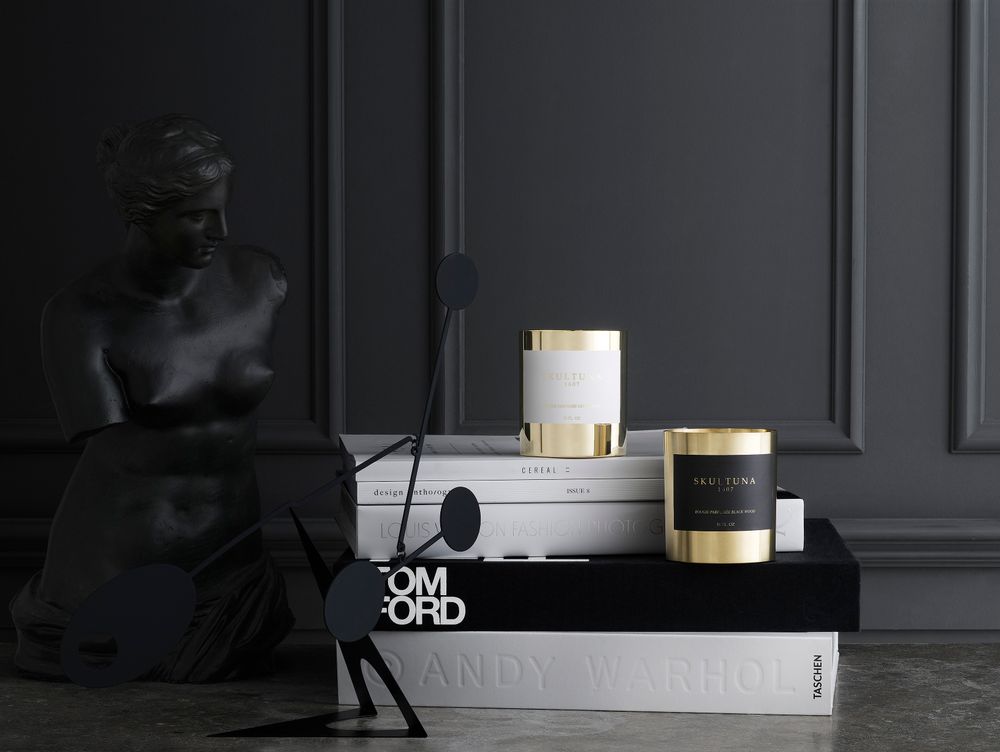 Gifts - Scented Candle Blackwood & Dry Vetiver - SKULTUNA 1607