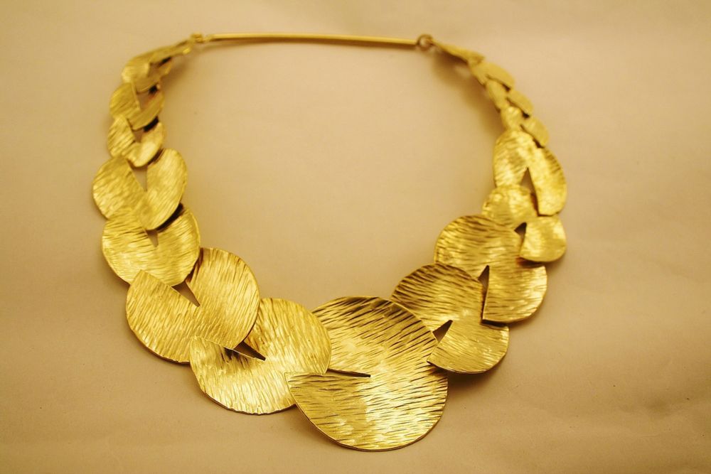 Bijoux - Collier "nénuphar" - SZENDY GRINHILDA