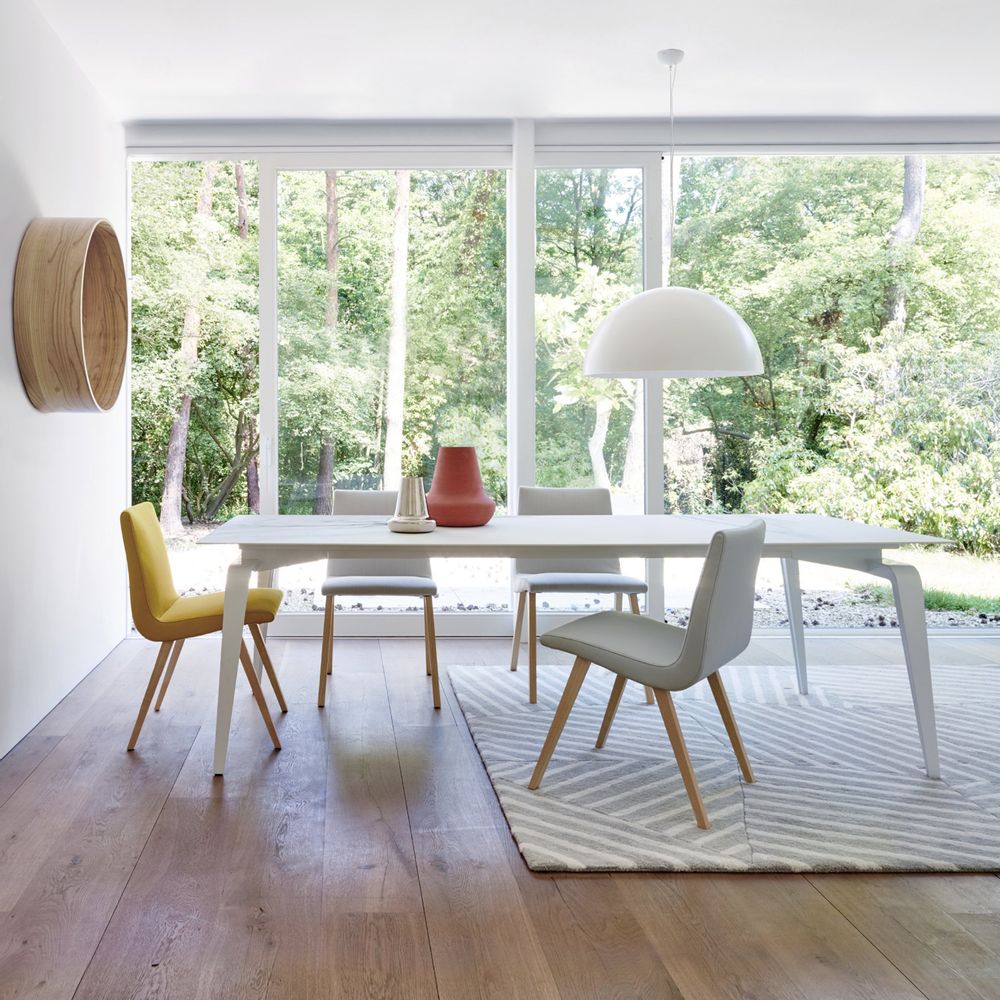 Chaises - TV - LIGNE ROSET