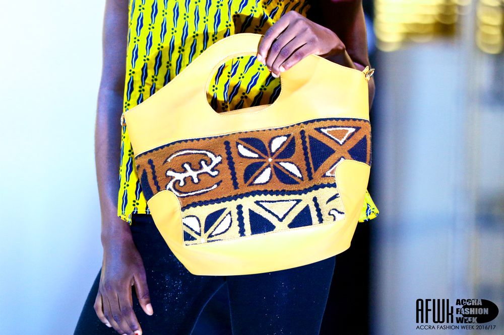 Bags and totes - SYL Tote Bag - L.E CRÉATIONS