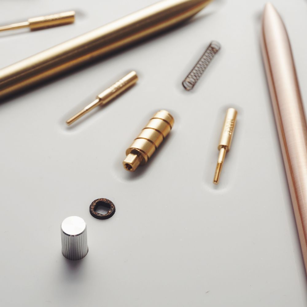 Accessoires de voyage - Le Stylo - AJOTO LTD