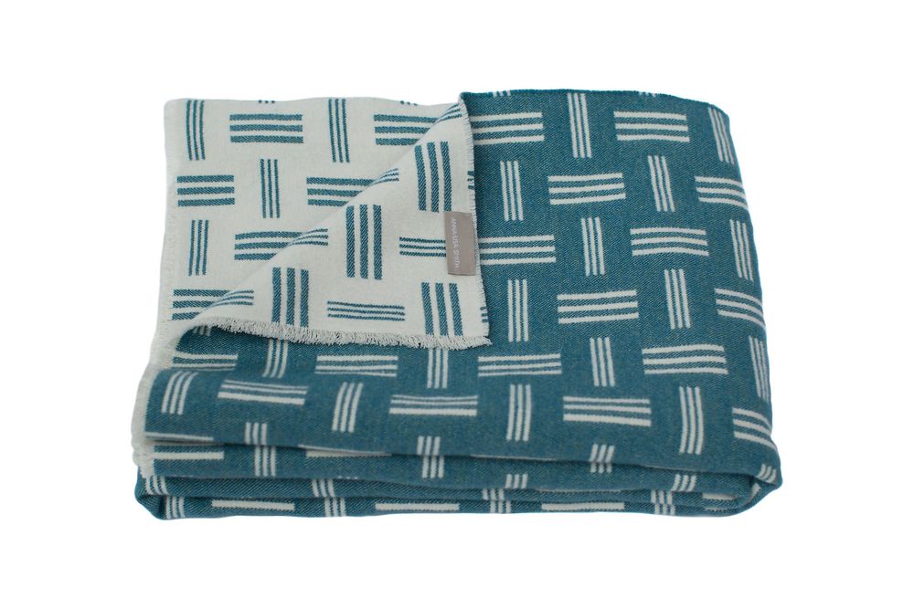 Throw blankets - Iro throw collection - ANNA-LISA SMITH