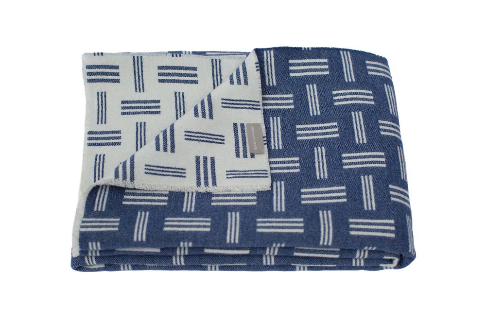 Throw blankets - Iro throw collection - ANNA-LISA SMITH
