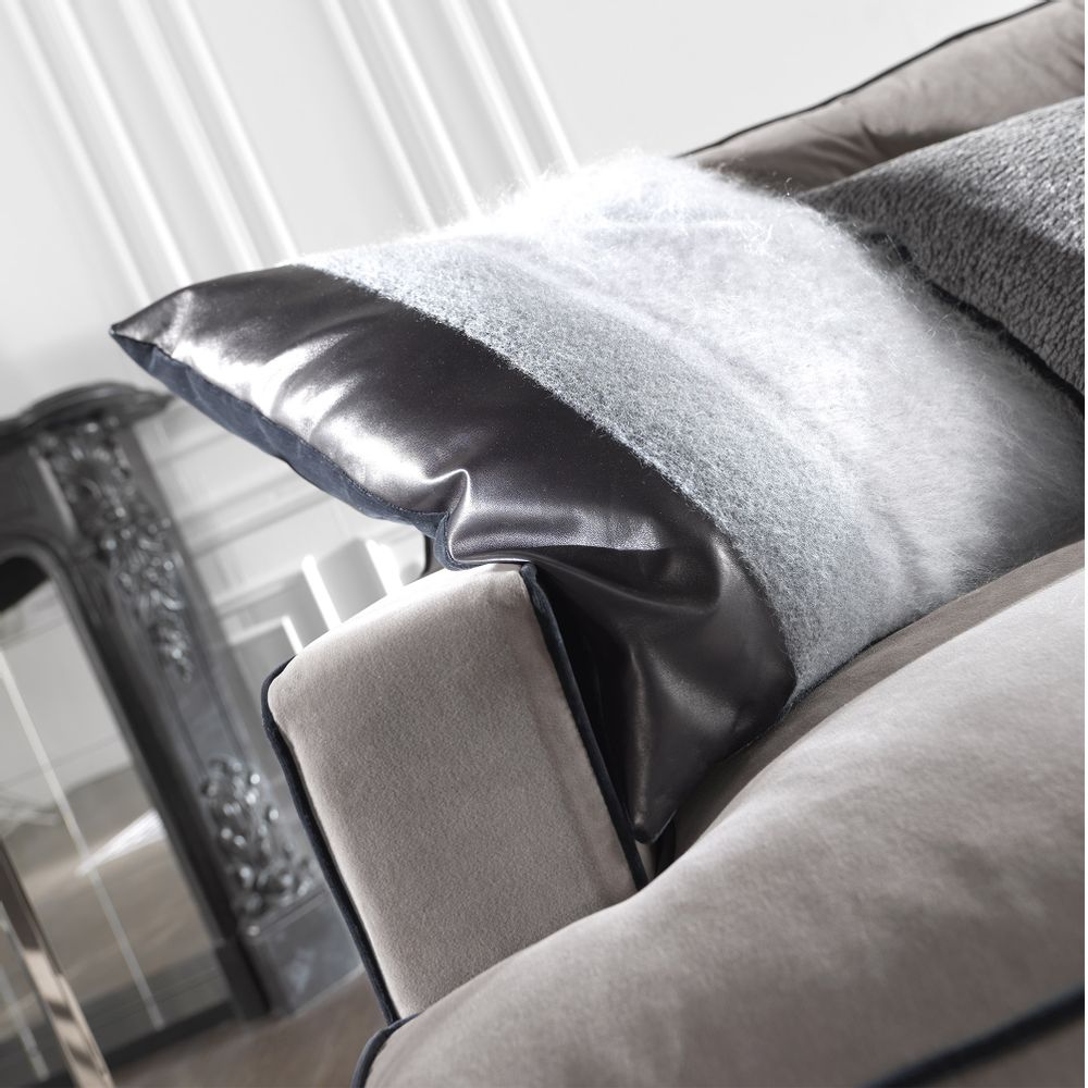 Fabric cushions - Decorative cushions - GIANFRANCO FERRÈ HOME