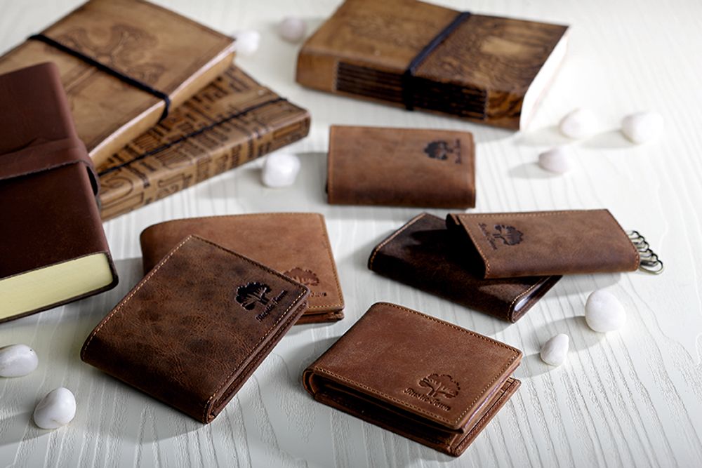 Bijoux - FASHION ACCESSORIES - MAGIC OF GIFTED HANDS