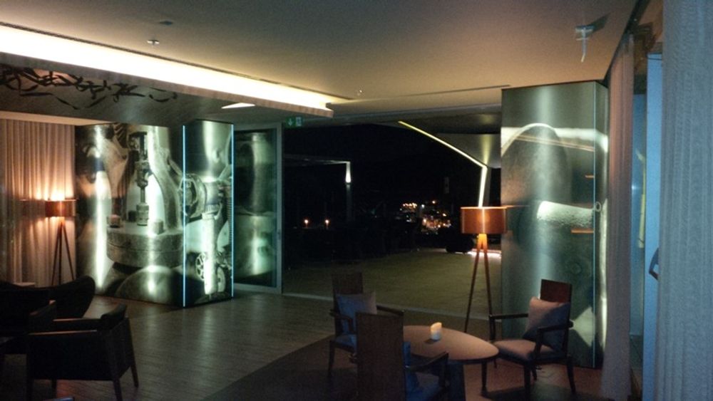 Decorative wall frescoes - Laminated Glass with digital printing of high resolution - WIDINGLASS BY BISELARTE