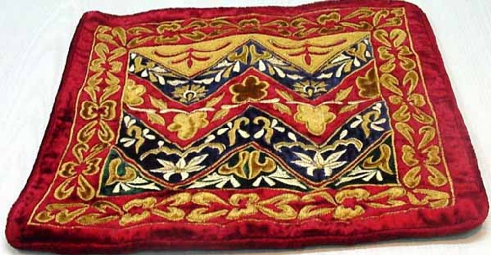 Fabric cushions - Decorative Cushions / Runners - PASSIONHOMES BY SARLA ANTIQUES