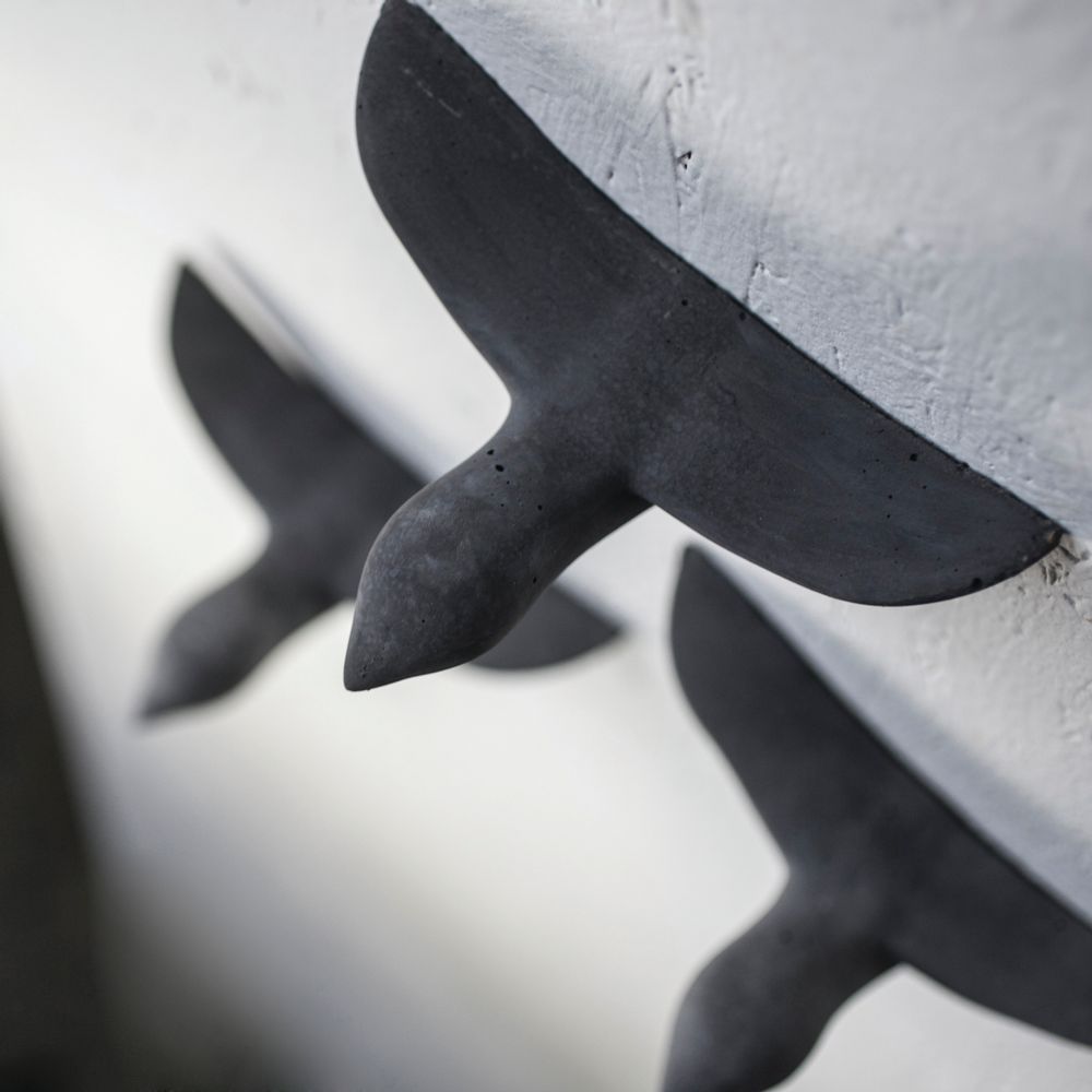 Other wall decoration - Bird Wall Hook concrete - THOMAS POGANITSCH DESIGN