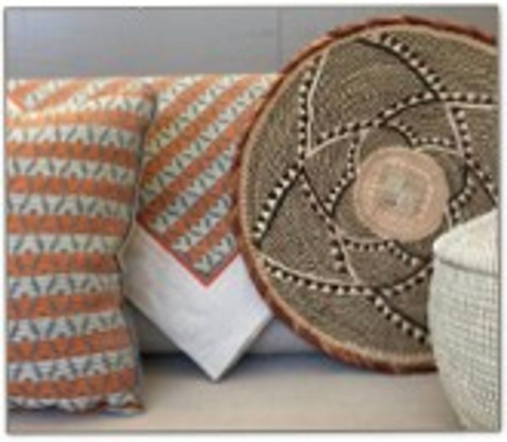 Linge de lit - Ensemble coussin et plaid Fleur d’oranger - TISSERAND DAKAR