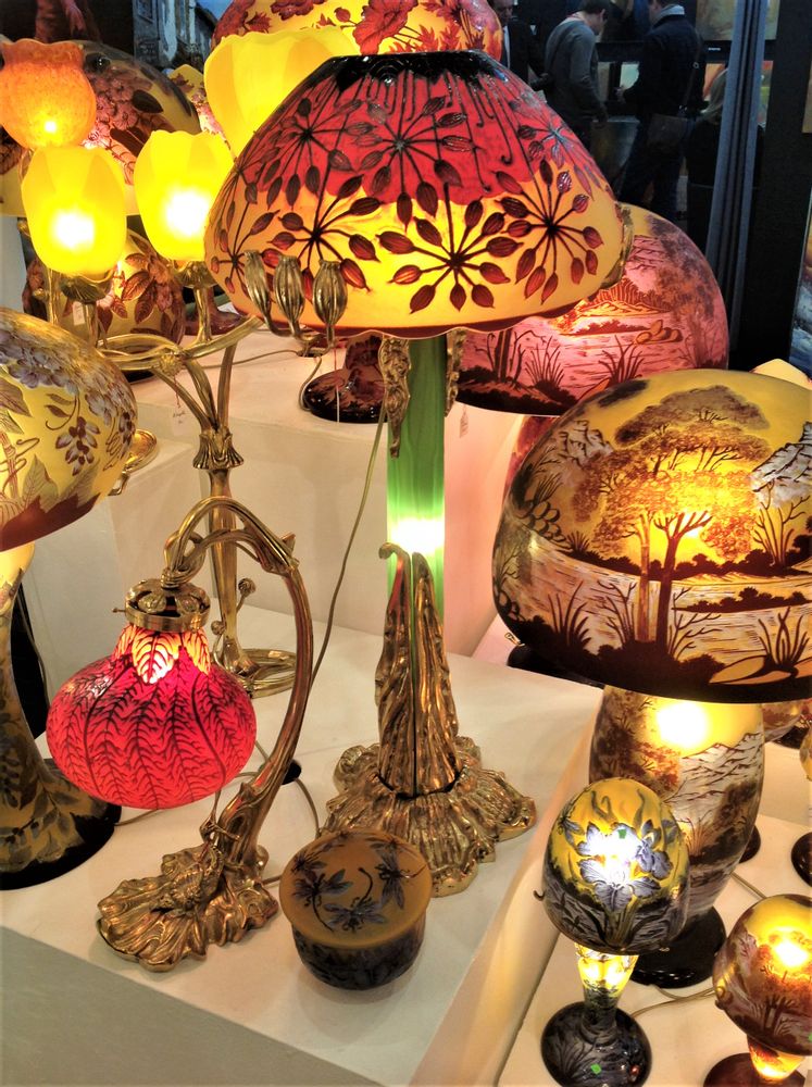 Verre d'art - Lampes style Gallé, verre gravé multicouches, Art Nouveau - TIEF
