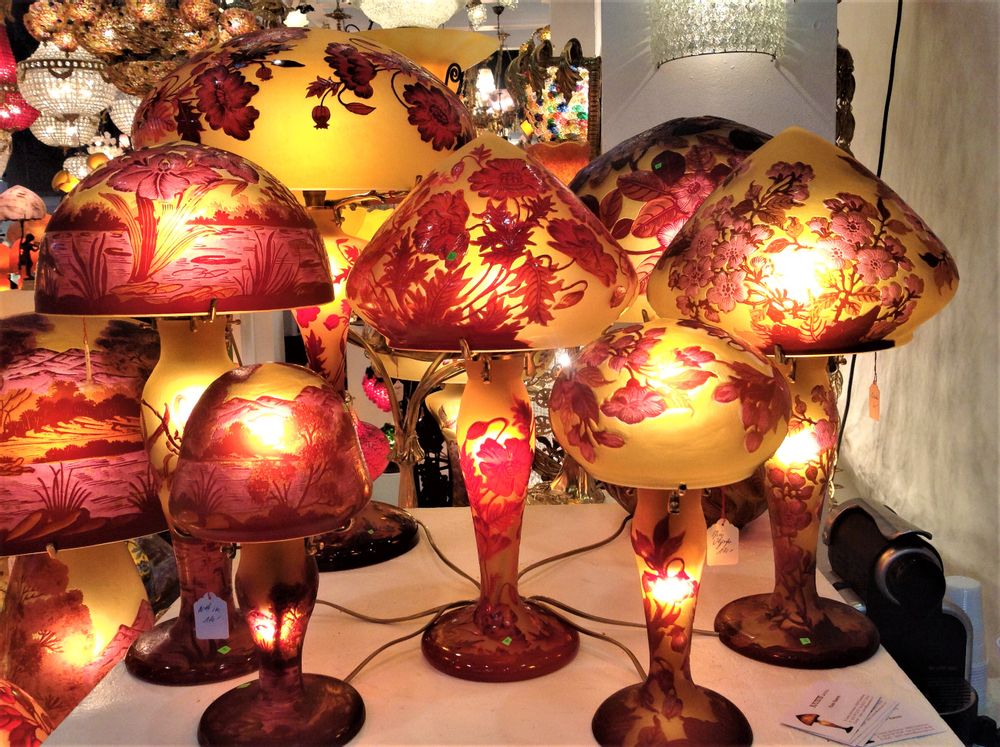 Verre d'art - Lampes style Gallé, verre gravé multicouches, Art Nouveau - TIEF
