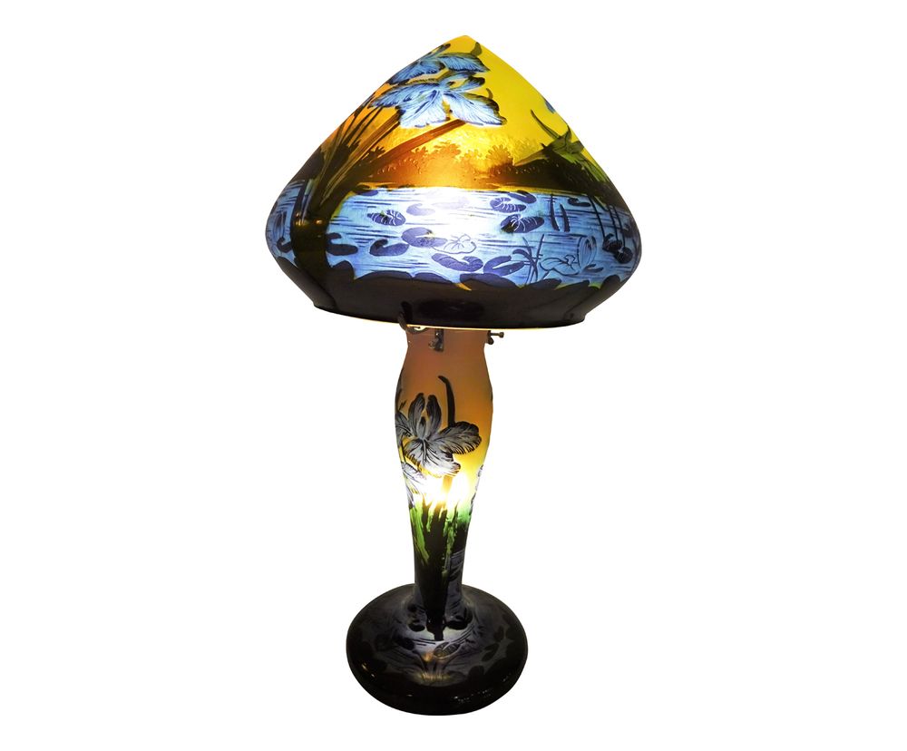 Verre d'art - Lampes style Gallé, verre gravé multicouches, Art Nouveau - TIEF