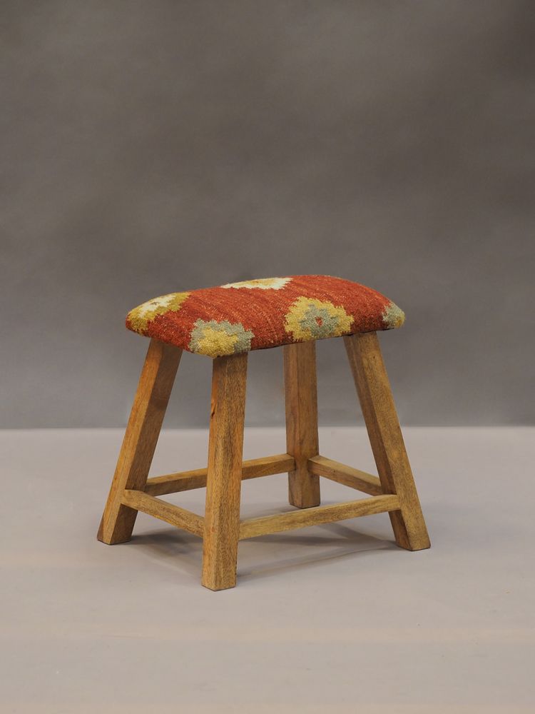 Tabourets - Tabouret kilim pieds bois - CHEHOMA