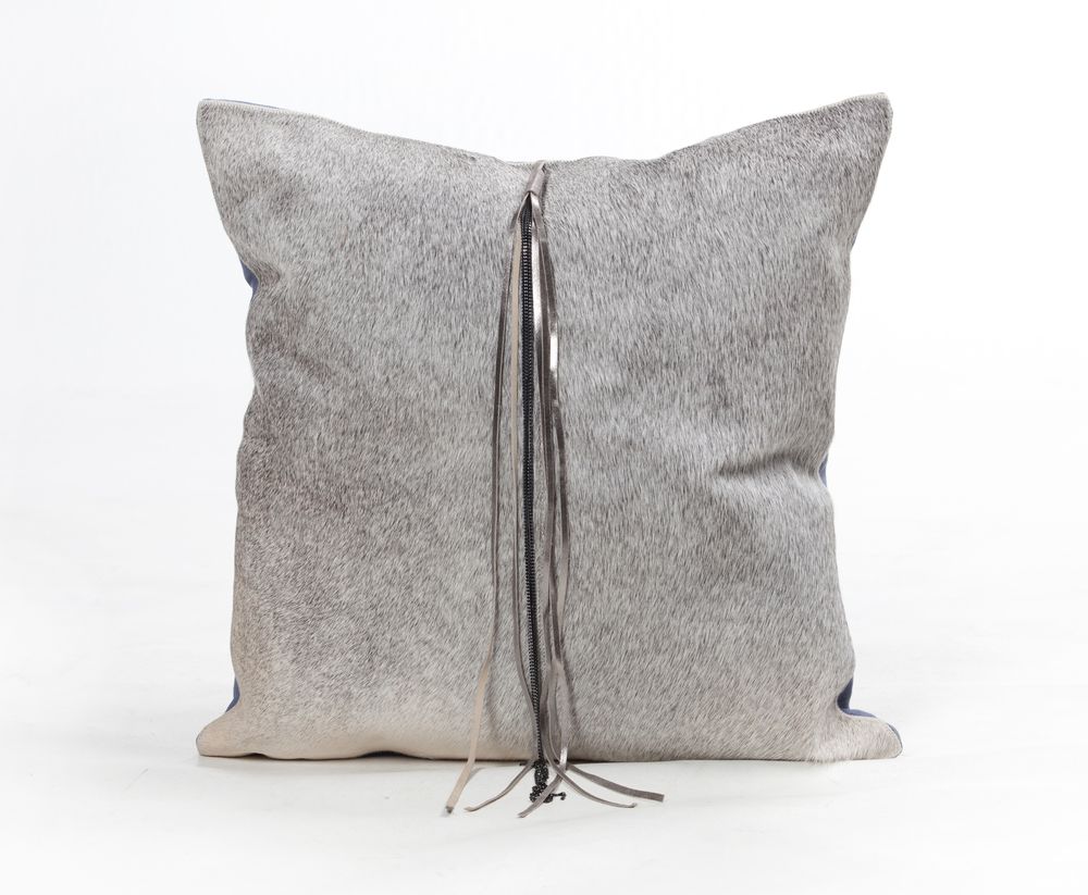 Coussins - Coussin en peau de vachette - FIBRE BY AUSKIN