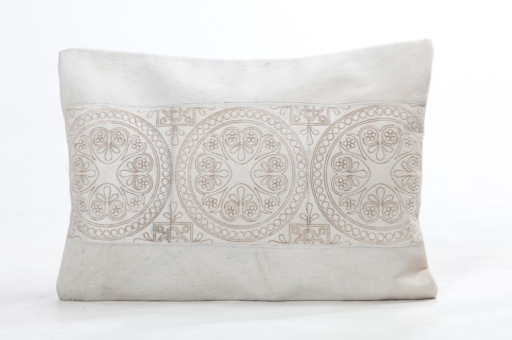 Coussins - Coussin en peau de vachette - FIBRE BY AUSKIN