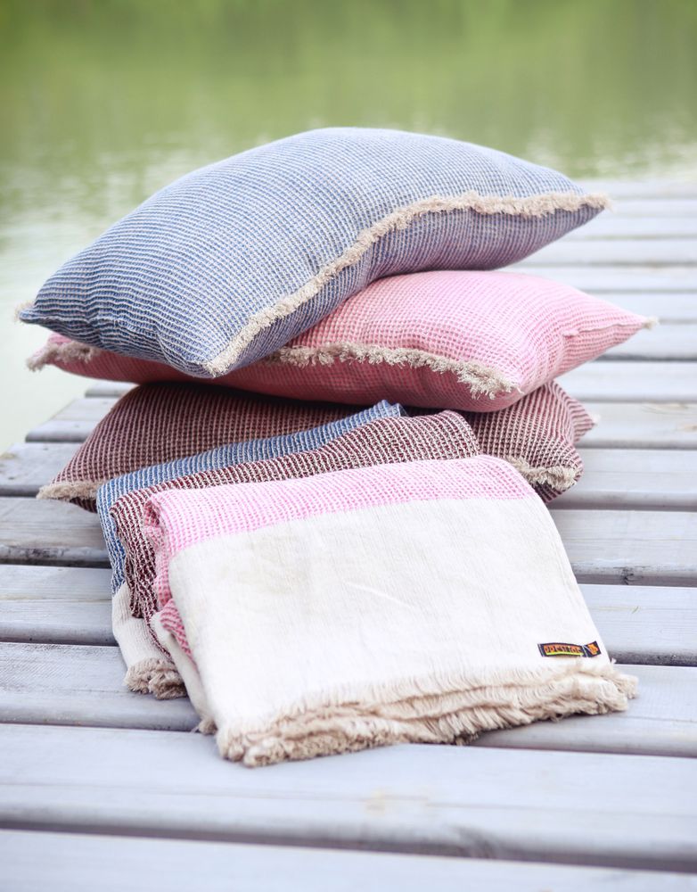 Cushions - Linen cushions - A GRUPE LE LIN DE LITUANIE