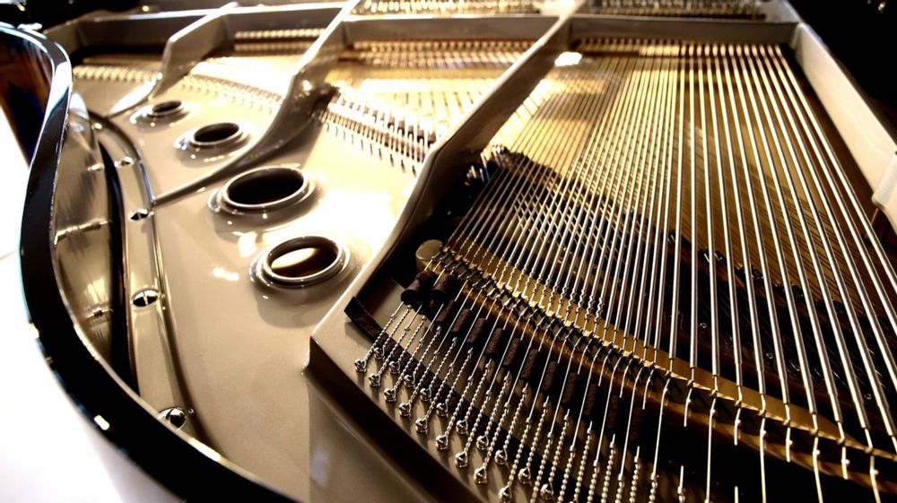 Pianos - PIANO SILVER - PIANOS HANLET