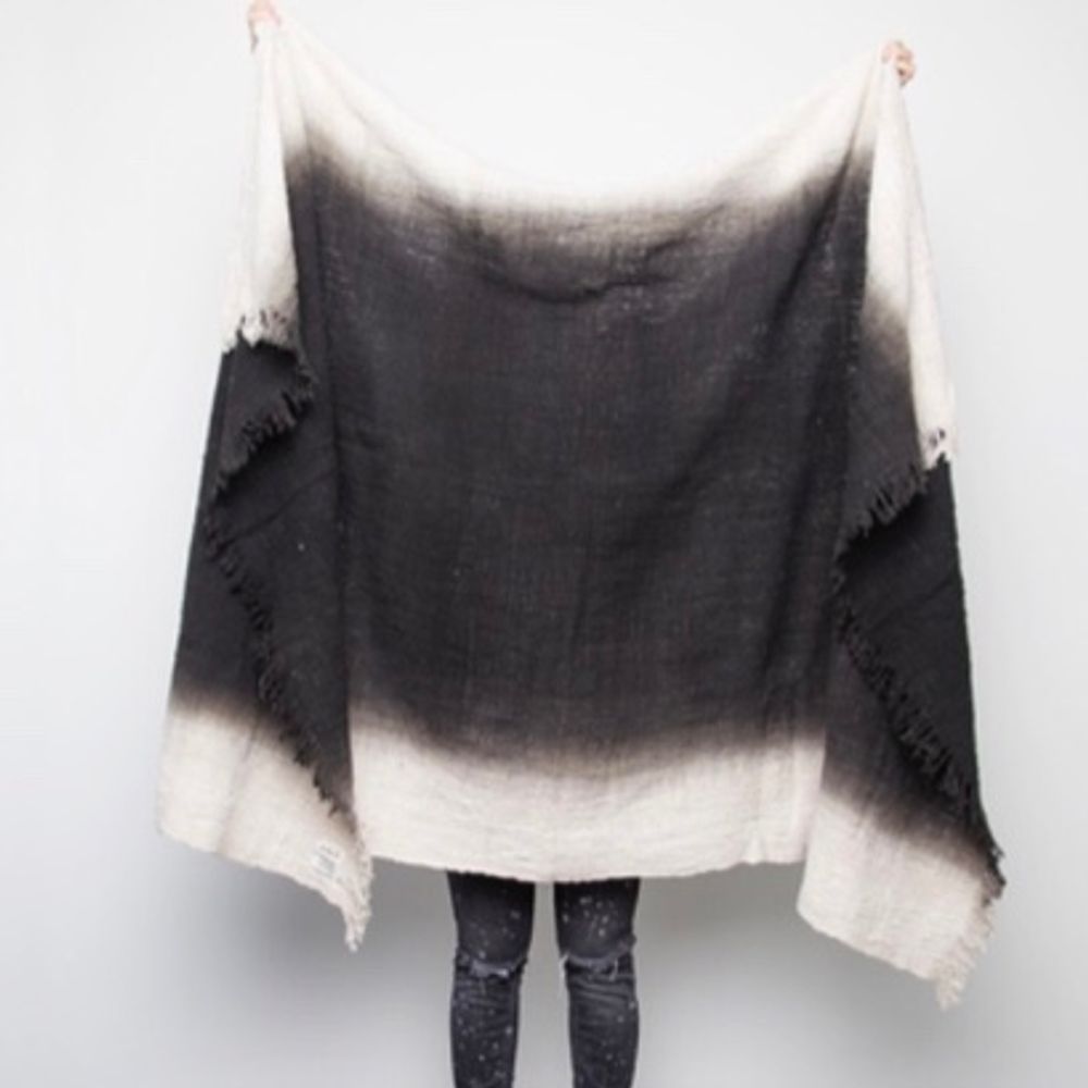 Throw blankets - Hand woven cotton throw / blanket dip dye black - ATELIER MCDANIEL