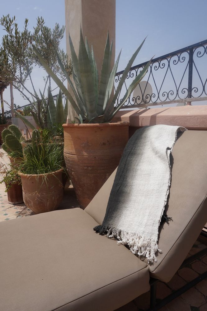 Throw blankets - Hand woven cotton throw / blanket dip dye black - ATELIER MCDANIEL