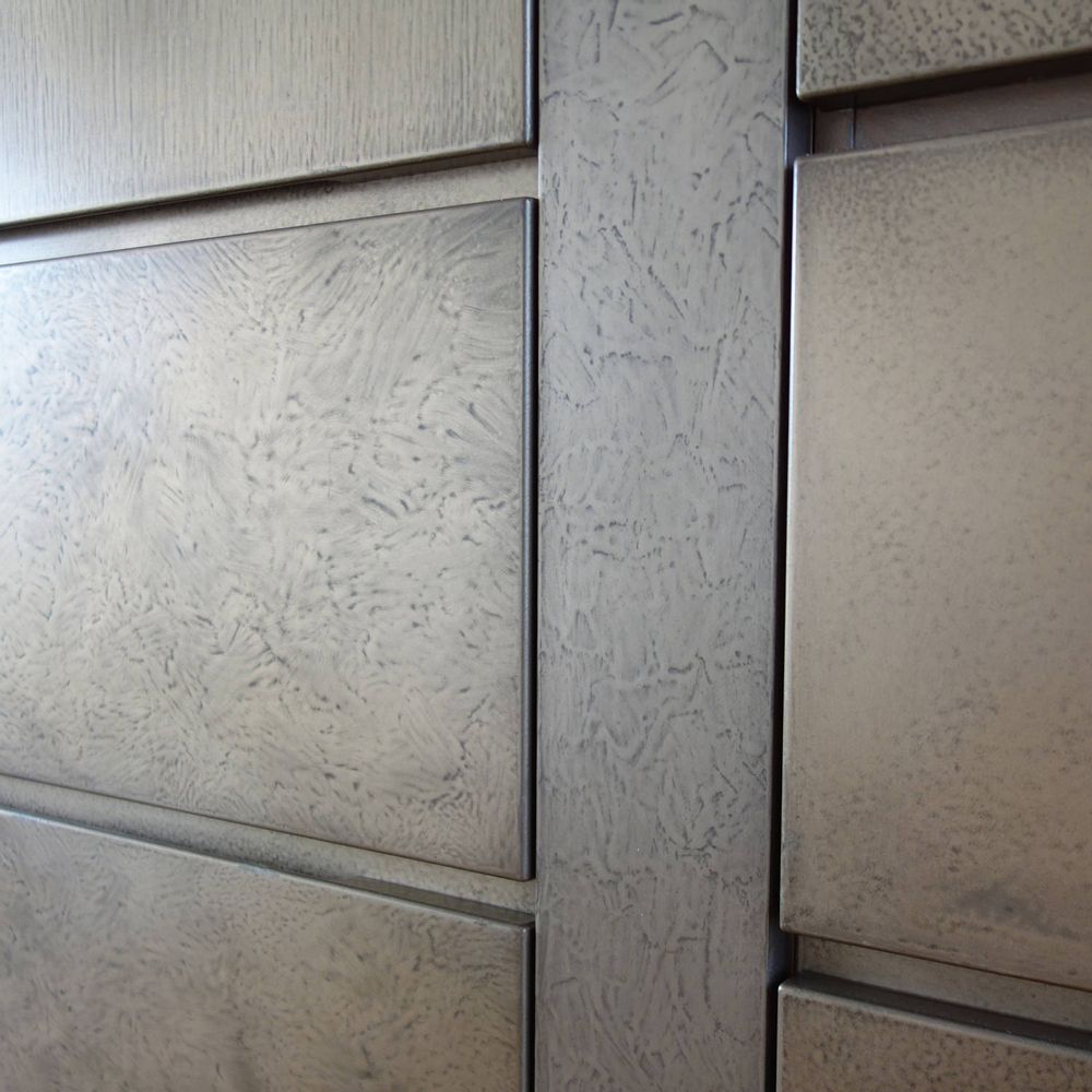 Revêtements muraux - Revêtement décoratif en métal PURE - métallisation à froid - MERCADIER TEINTES ET MATIÈRES