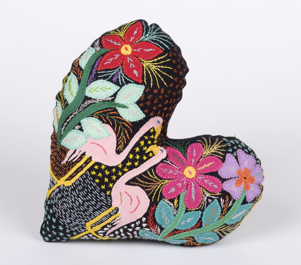 Coussins textile - COUSSINS COEUR BRODES - MAHATSARA