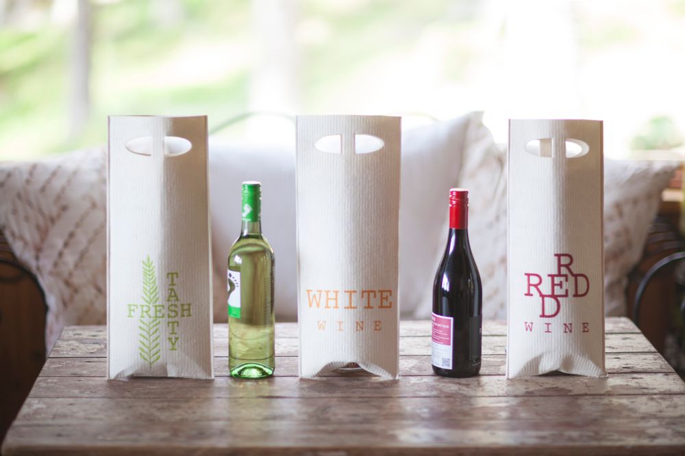 Objets personnalisables - Sac de cadeau pour vin - MORE JOY
