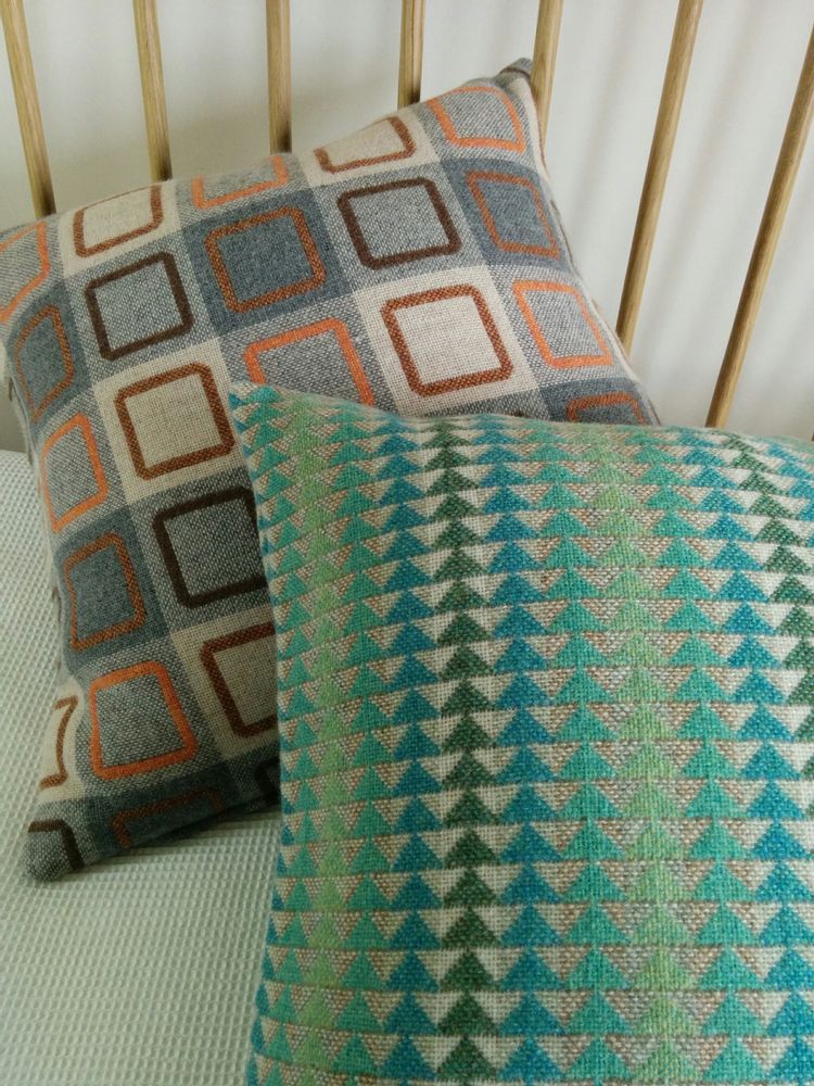 Throw blankets - Jig Throw - CHALK WOVENS (UK) LTD