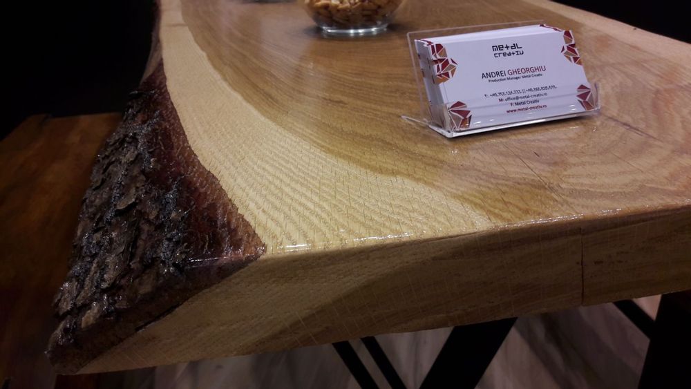 Dining Tables - Oak table - H METAL