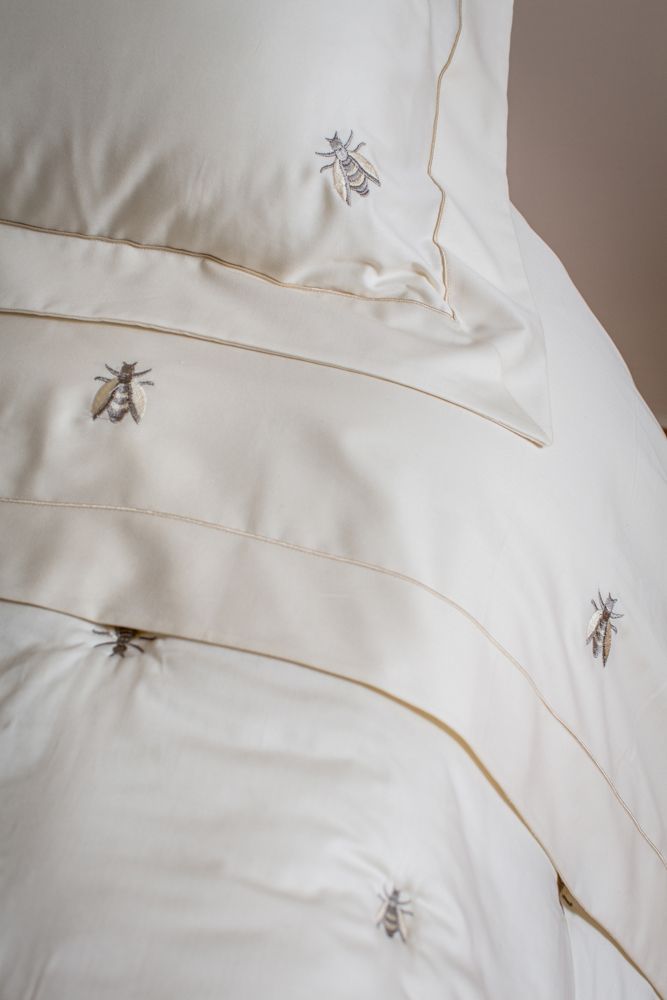 Linge de lit - RICAMO SINGE - TESSUTO ARTISTICO UMBRO
