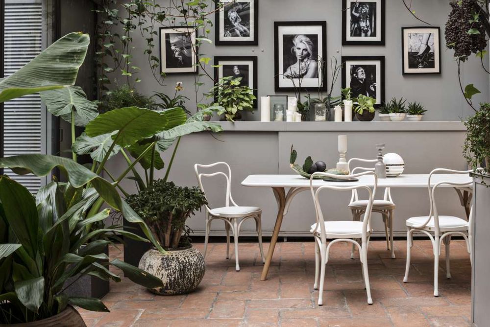 Dining Tables - ARCH DINING TABLE - GEBRUEDER THONET VIENNA GMBH (GTV)