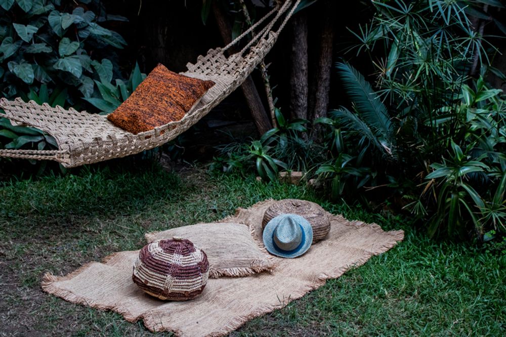 Other caperts - HAMAC/COUSSIN/TAPIS EXT - TSIMOKA MADAGASCAR HANDICRAFT