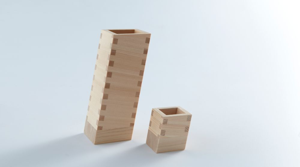 Objets design - Leaning Hinoki Sake set - OHASHI