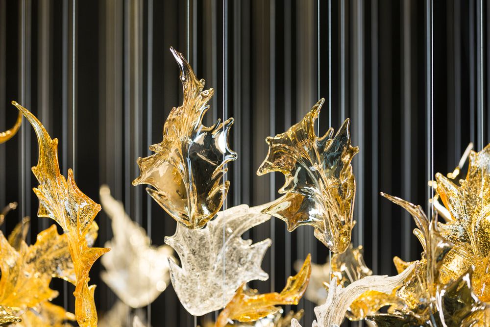 Suspensions - Flying Leaves - SANS SOUCI