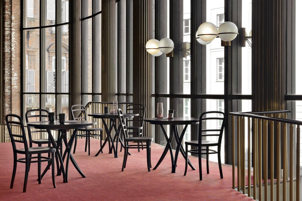 Bureaux - REHBEINTISCH - GEBRUEDER THONET VIENNA GMBH (GTV)