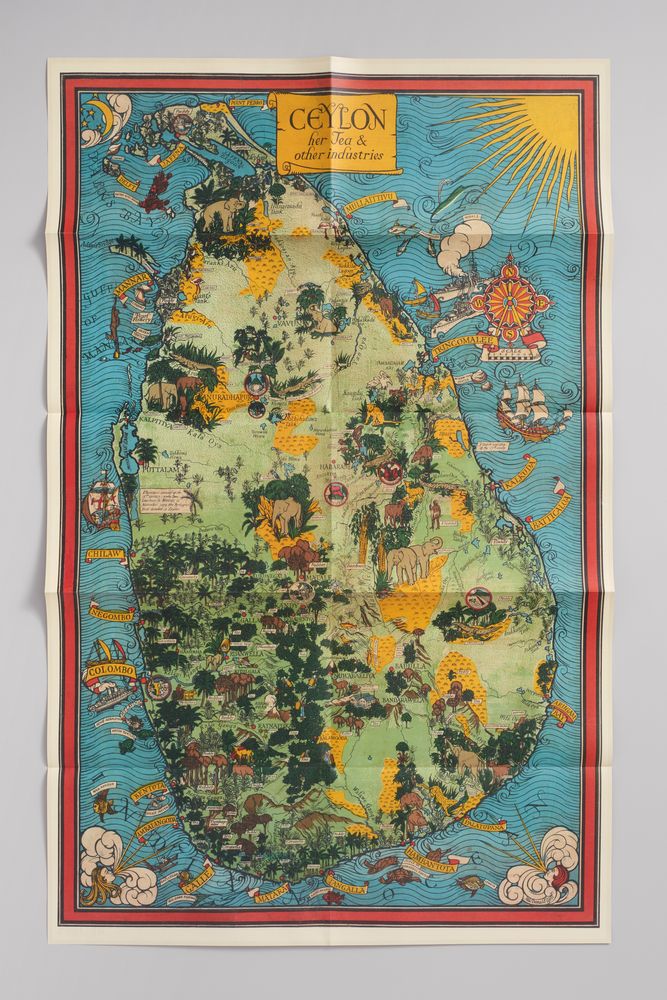 Other wall decoration - Old Maps: Nostalgic Geography - RELIEFS ÉDITIONS
