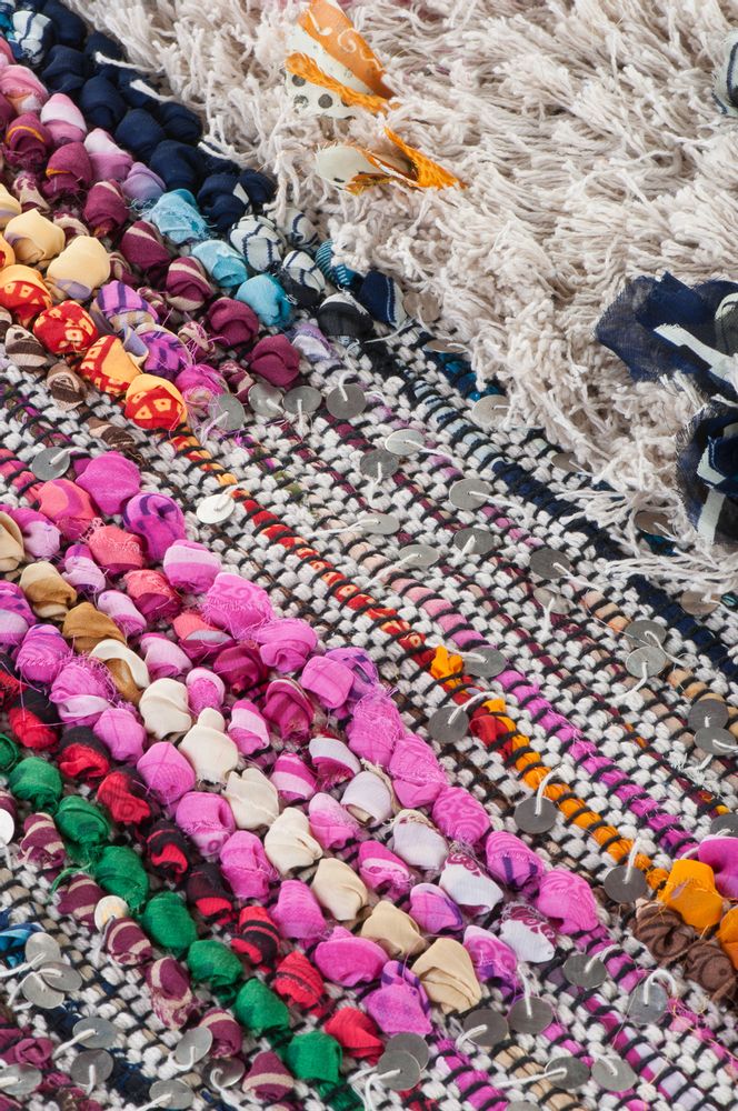 Design carpets - Shaggy Rag Rug with Sequins & Tufts - IAN SNOW