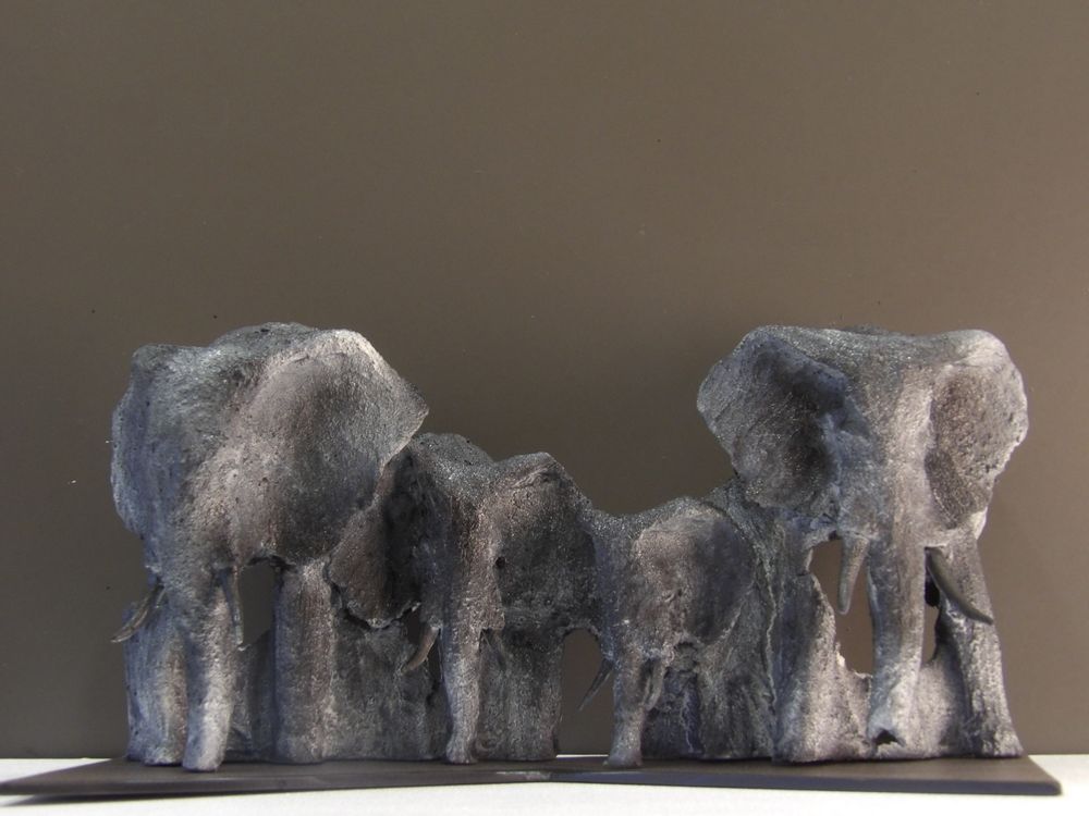 Sculptures, statuettes et miniatures - troupeau d'éléphant - CHARTIER SEBASTIEN