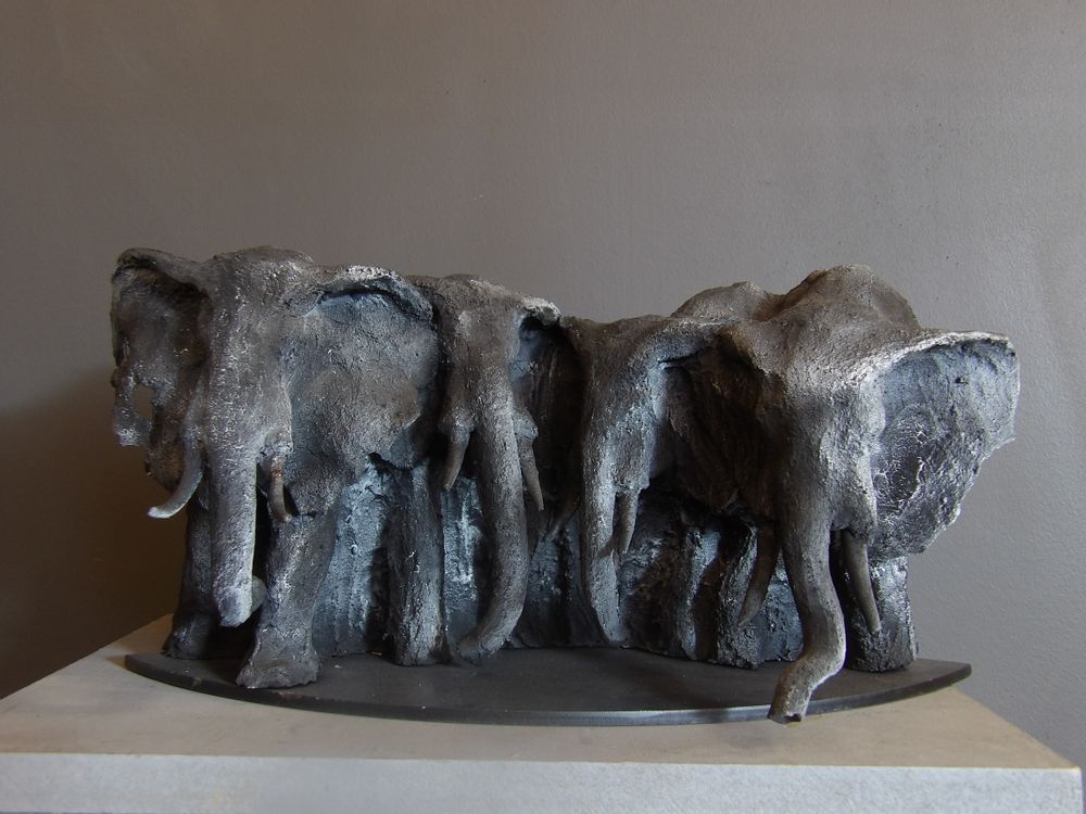 Sculptures, statuettes et miniatures - troupeau d'éléphant - CHARTIER SEBASTIEN