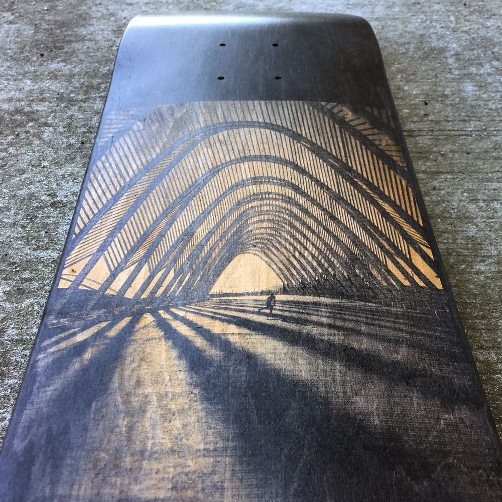 Accessoires de déco extérieure - Skateboard gravé au laser - Luca Werner - LE SHAPE SKATEBOARDS