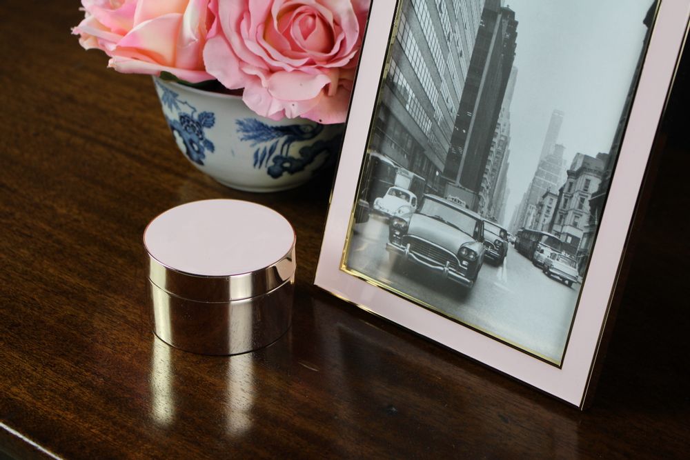 Hotel bedrooms - Enamel Trinket Pots & Boxes - ADDISON ROSS