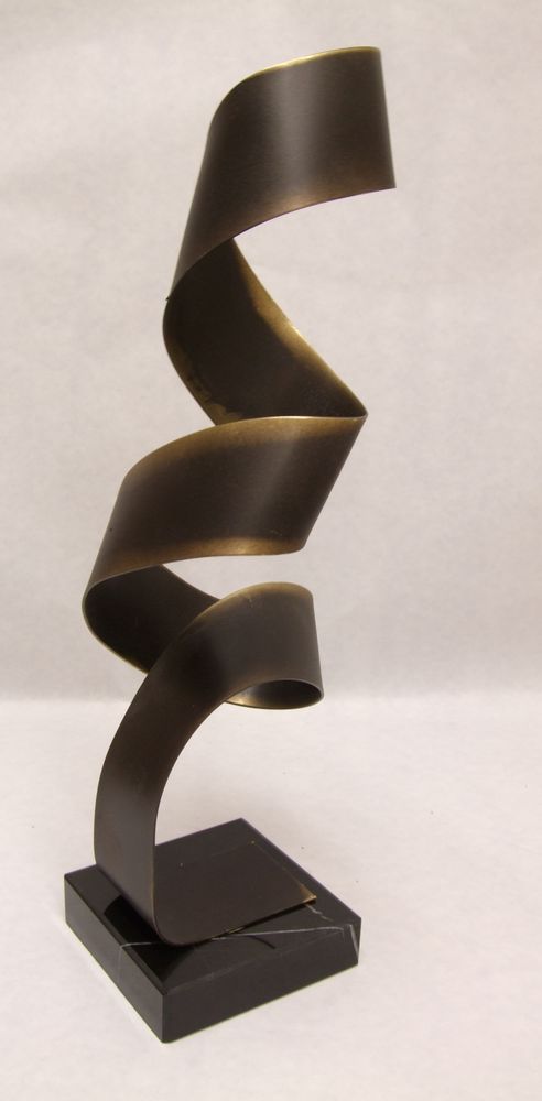 Objets de décoration - statue abstract - MARTINIQUE BV