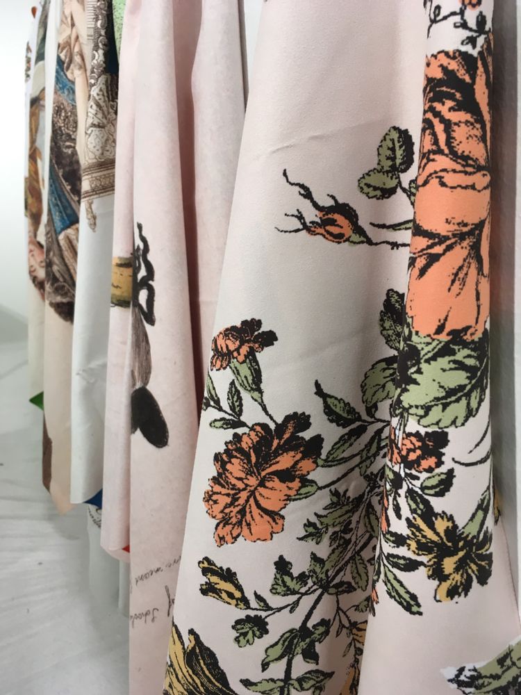 Gifts - Printed bath towel - Floral ornementation - OLDREGIME