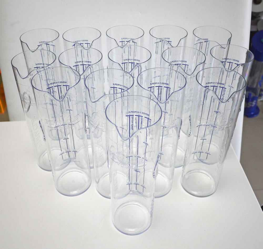 Carafes - Pinncle Vodka Cocktail Pitcher VAP  - INDUSTRIA CORP.